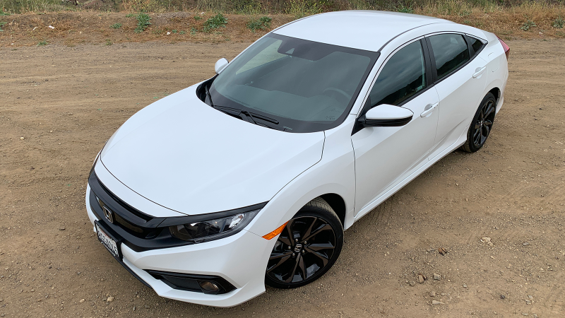 Illustration for article titled The 2019 Honda Civic Sport Is Great Until You Drive the Civic Si